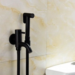 Κρύο μπιντέ σε μαύρο ορείχαλκο