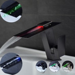 Μαύρη λυχνία LED Χρώμα...
